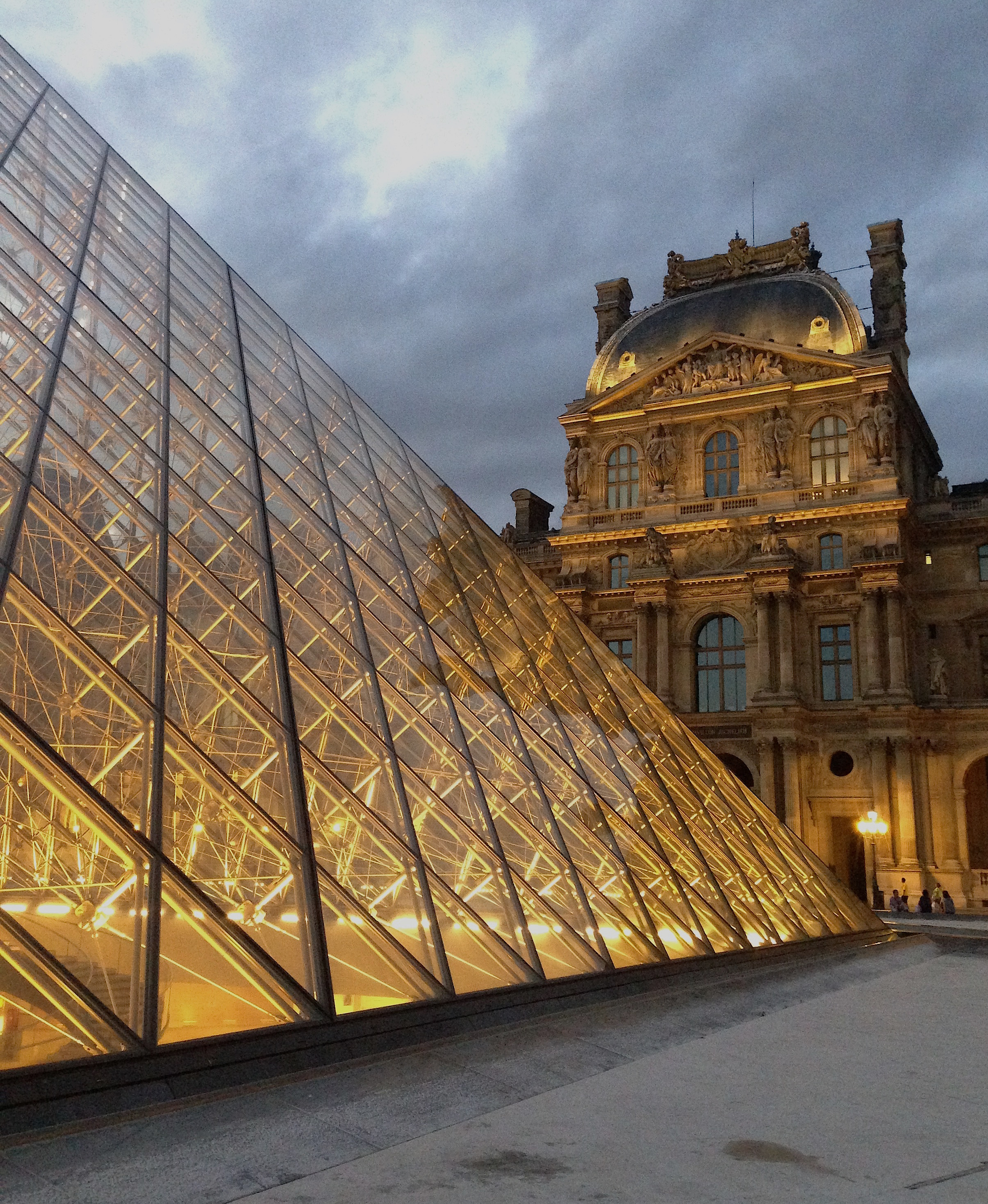 Exploring Paris - Musée du Louvre