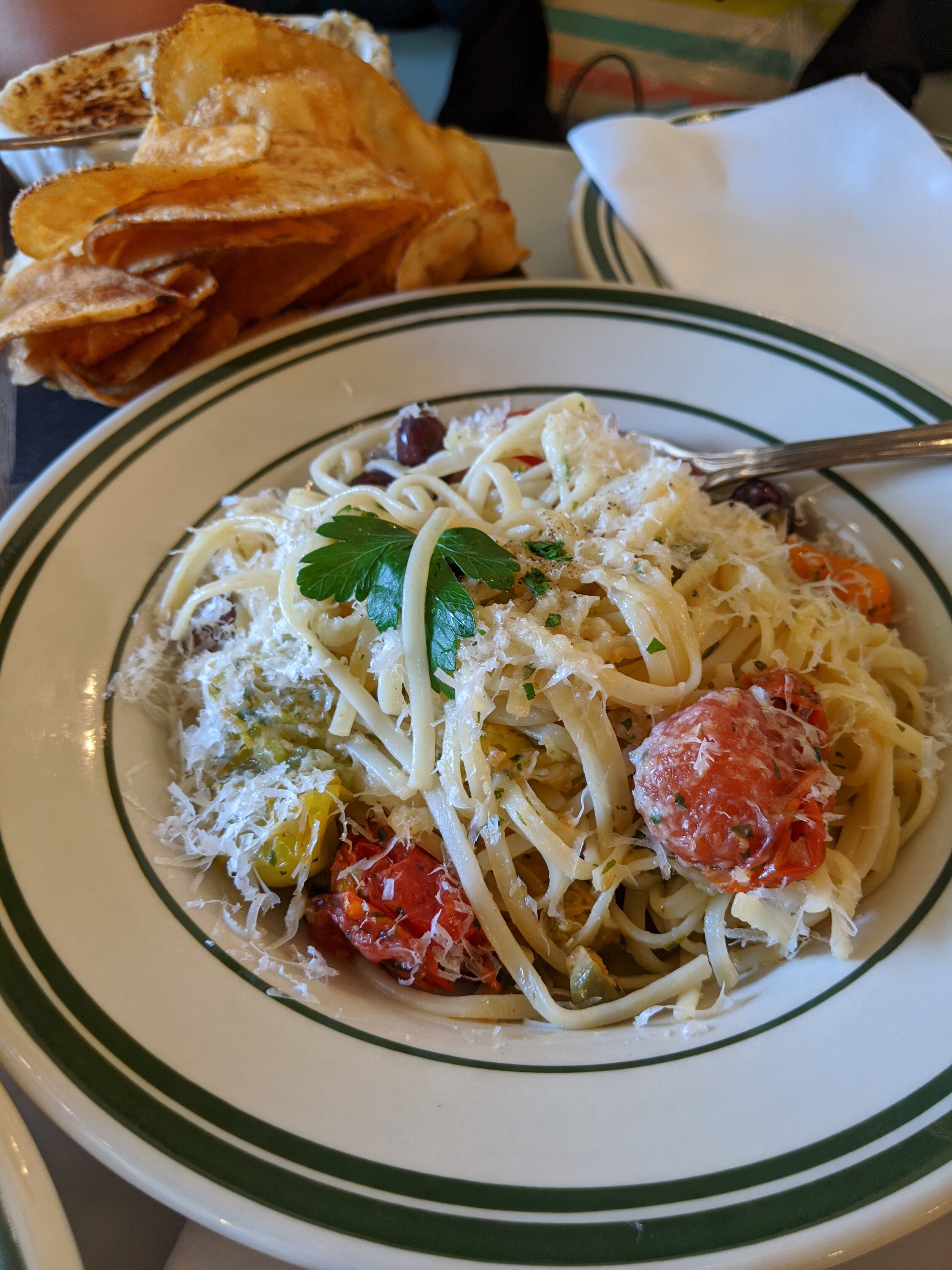 Puttanesca pasta - their vegetarian take on the famous Naples pasta dish. Garlic, white wine, tomato, niçoise olives, topped with a generous shaving of grana Padano. Another delicious dish!
